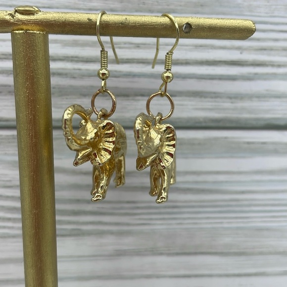 Handmade Gold Elephant Earrings - Picture 7 of 12